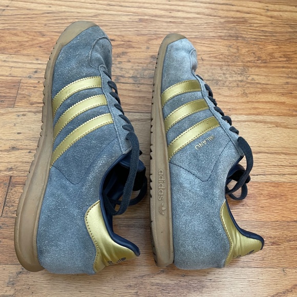RARE Men\'s ADIDAS MILANO Shoes Trainers City Series US 10.5 UK 10 navy/gold RARE Men\'s ADIDAS MILANO Shoes Trainers City Series US 10.5 UK 10 navy/gold